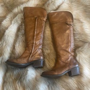 VINCE CAMUTO boots ♥️